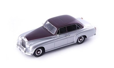 Rolls Royce Solver Dawn Ghia (GB), silber-met.