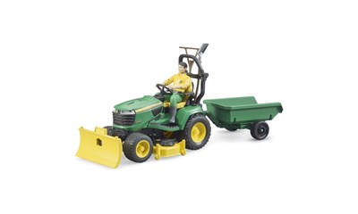 John Deere Aufsitzrasenmäher mit Anhänger und Gärtner