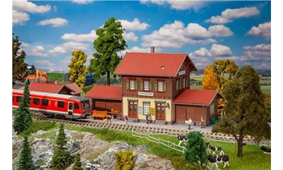 Bahnhof Gomadingen