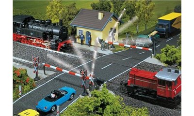Beschrankter Bahnuebergang