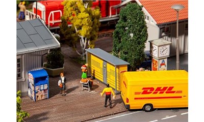 2 Packstationen DHL