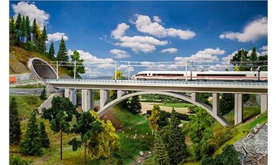 Tunnelportale Simplon Nord und Süd