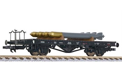 Flachwagen, Bauart Omm, beladen mit Torpedos