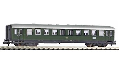N-Schürzeneilzugwg. 2. Kl. DB III