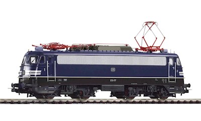 AC E-Lok/Sound E 10 477 m. Warnstreifen DB III + PluX22 Dec.