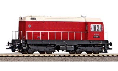 Diesellok/Sound BR 107 DR rot IV + DSS PluX22