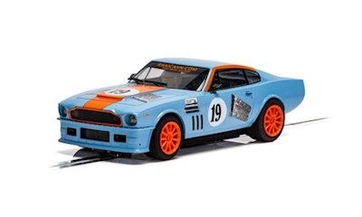 Aston Martin V8-Gulf Edition-Rikki Cann Racing