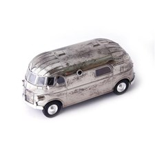 Hunt Hollywood Hous Car (USA), silber-met.