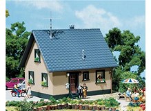 Einfamilienhaus creme