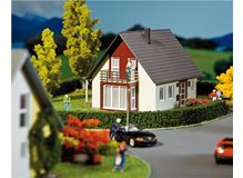 Einfamilienhaus (weinrot)